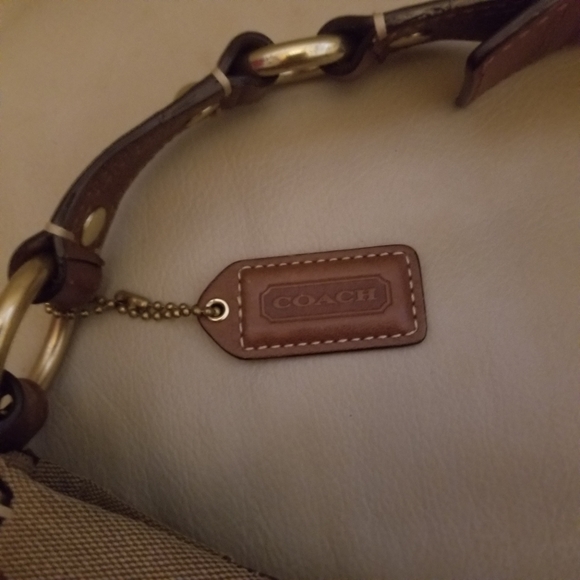 Coach Carly Signature Hobo Handbag Purse 10619 Exc - Picture 8 of 15